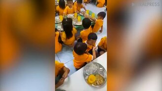 Заботливая сестрёнка - смотреть видео (3:20)