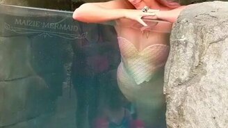 Почти настоящая русалка - смотреть видео (0:44)