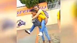 Когда провалил экзамен джентльмена - смотреть видео (0:21)