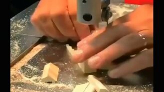 Олень из брусочка - смотреть видео (0:37)