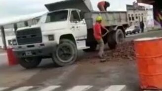 Слаженная бесполезная работа - смотреть видео (0:15)