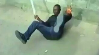 Эпичная битва по-угандийски - смотреть видео (1:11)