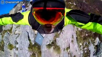 Пять невероятных прыжков в костюме-крыло - смотреть видео (10:02)