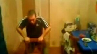 Как попугай Кеша - смотреть видео (0:21)