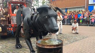 Гигантская собака-робот - смотреть видео (0:48)