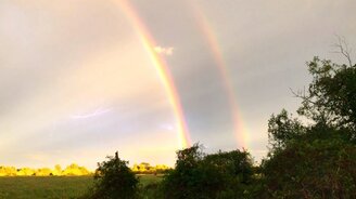 Солнце плюс радуга плюс молния... - смотреть видео (0:37)