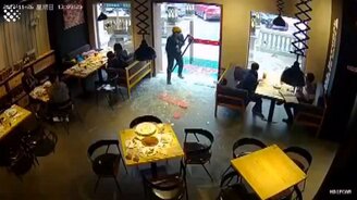 Провалы службы доставки - смотреть видео (3:05)