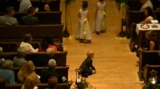 Передумал идти к алтарю - смотреть видео (0:15)