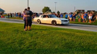 Эффектно пожёг шины - смотреть видео (0:52)