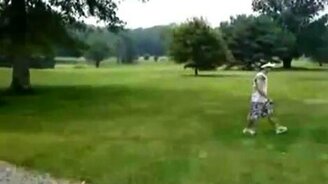 Трюк на поле - смотреть видео (0:06)