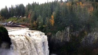 Мощный водопад - смотреть видео (0:54)