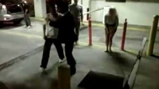 Всю конструкцию снёс - смотреть видео (0:36)