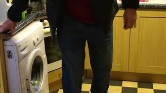 Решил освоить ховерборд - смотреть видео (0:06)