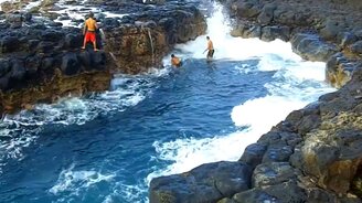 Пять опасных волн в бассейнах - смотреть видео (10:52)