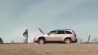 Остановился, чтобы помочь - смотреть видео (0:39)