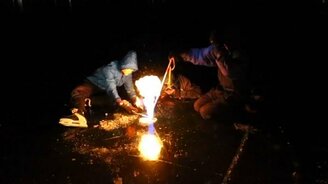 Пять поджогов метана подо льдом - смотреть видео (10:05)