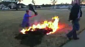 Осторожнее с салютом - смотреть видео (3:04)