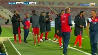 Футбольный гол вратаря - смотреть видео (1:24)