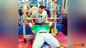 Весёлое из тренажёрного зала - смотреть видео (10:17)