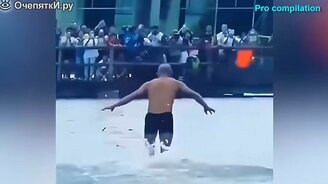 Весёлые моменты с неожиданностями - смотреть видео (5:03)