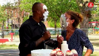 Давай измажем друг друга кремом! - смотреть видео (1:39)