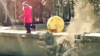 Детская прогулка с Марио - смотреть видео (0:11)