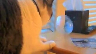 Стакан-неваляшка - смотреть видео (0:35)