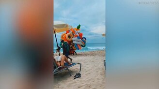 Покупайте надувные игрушки! - смотреть видео (0:25)