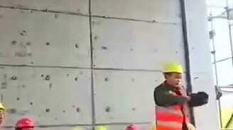 Строитель-танцор - смотреть видео (0:50)