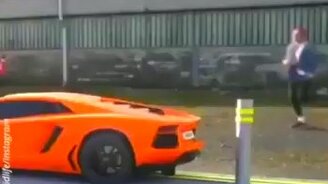 "Фотошоп" плюс перспектива - смотреть видео (1:00)