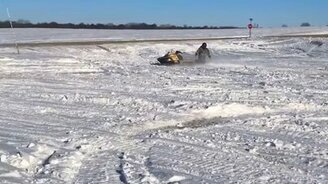 Снегоход сбежал - смотреть видео (0:23)