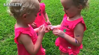 Приколы с двойняшками и тройняшками - смотреть видео (10:26)