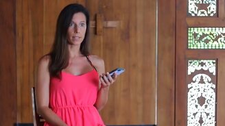 Как привить себе зависимость от телефона - смотреть видео (4:07)