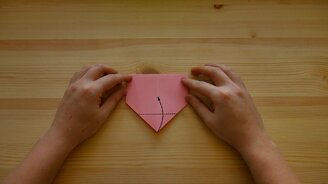 Как сделать свинью из бумаги - смотреть видео (1:30)