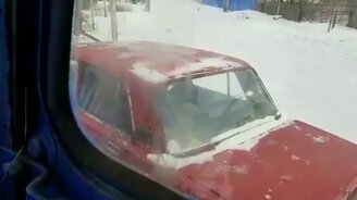 Тракторист устроил ДТП - смотреть видео (0:59)