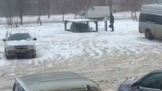 Подземная парковка в Челябинске - смотреть видео (0:37)