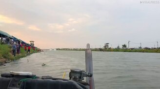 Авария с гоночной лодкой - смотреть видео (0:40)