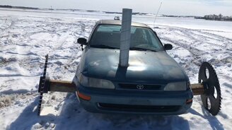 Как проехать по снегу на легковушке - смотреть видео (2:01)