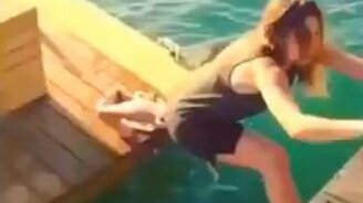 Курьёзы с лодками и людьми на лодках - смотреть видео (5:34)