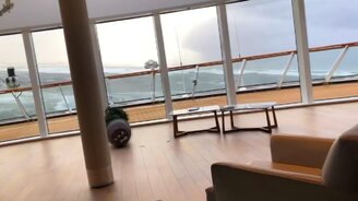 Внутри корабля в шторм - смотреть видео (2:47)