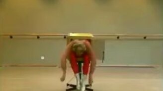 А вылезать-то как? - смотреть видео (1:35)