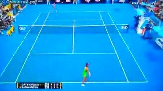 Ракетка пополам - смотреть видео (0:35)