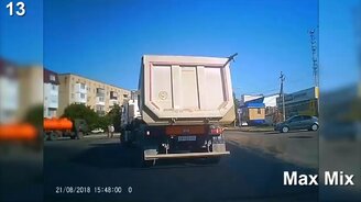 Колёса взрываются на ходу - смотреть видео (5:38)