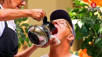 Оригинальное употребление кофе - смотреть видео (1:43)