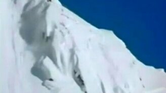 Лавина от сноуборда - смотреть видео (0:18)