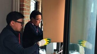 Доставка холодильника через балкон - смотреть видео (2:46)