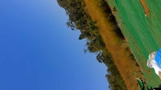 Параглайдеры против торнадо - смотреть видео (1:02)