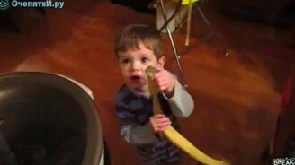 Испугал бабушку - смотреть видео (0:57)