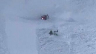 Жёсткий экстрим на снегоходе - смотреть видео (0:15)