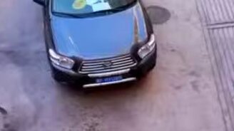 Порядочный мальчик - смотреть видео (0:59)